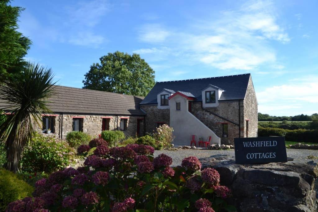 Cattle Shed Cottage Narberth Exteriör bild